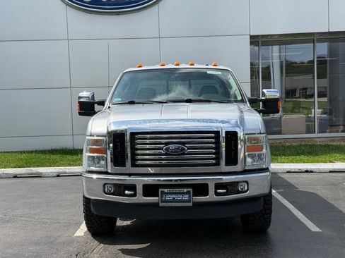 Used 2010 Ford F250 XLT AWD/4WD image 3
