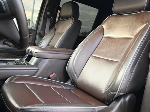 Used 2024 GMC Sierra 2500 Denali w/ Max Trailering Package image 17