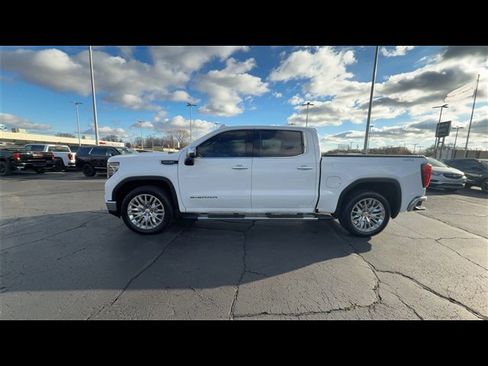 Used 2023 GMC Sierra 1500 SLT w/ SLT Premium Package image 5