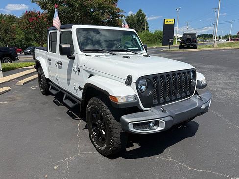 Used 2021 Jeep Gladiator Sport AWD/4WD image 7