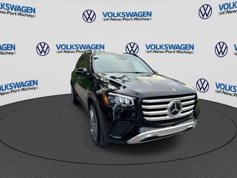 Used 2025 Mercedes-Benz GLS 450 4MATIC image 16