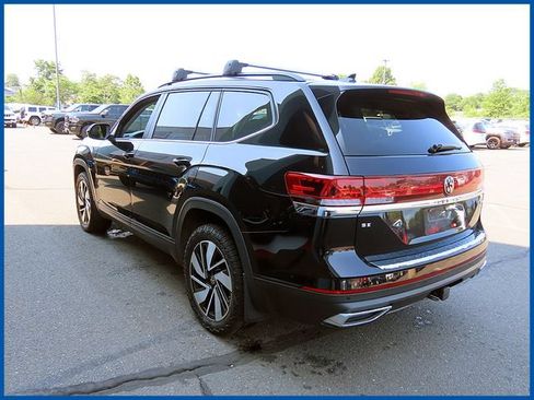 Used 2024 Volkswagen Atlas SE w/ Panoramic Sunroof Package AWD/4WD image 5