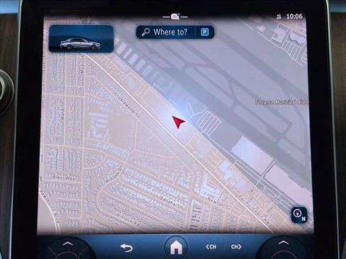 Used 2025 Mercedes-Benz C 300 Sedan image 13