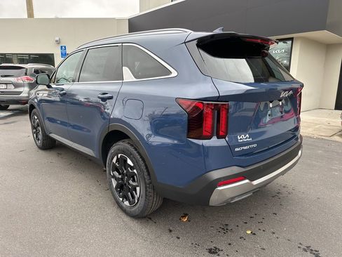 New 2026 Kia Sorento S w/ S Panoramic Sunroof Package AWD/4WD image 8