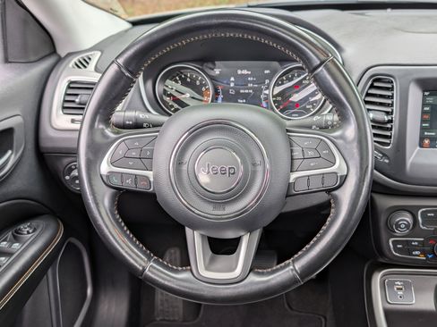 Used 2020 Jeep Compass Latitude w/ Popular Equipment Group FWD image 24