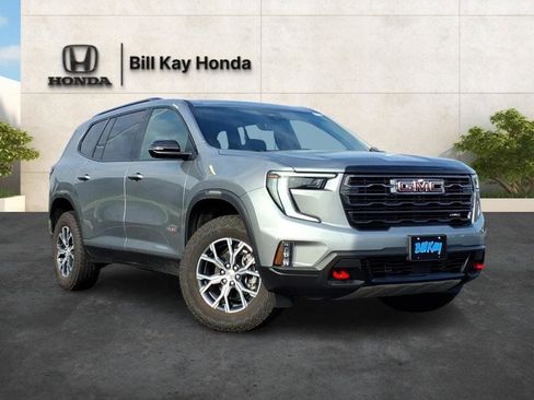 Used 2026 GMC Acadia AT4 w/ Luxury Package AWD/4WD image 1