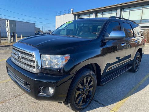 Used 2016 Toyota Sequoia Platinum image 3