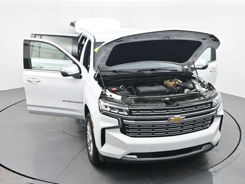 Used 2023 Chevrolet Suburban Premier image 32