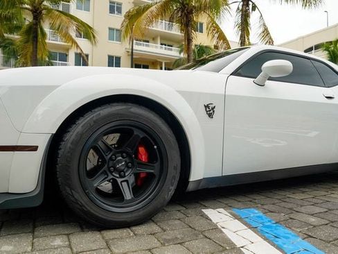 Used 2018 Dodge Challenger SRT Demon RWD image 12