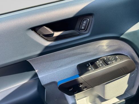 New 2026 Ford Maverick XLT AWD/4WD image 17