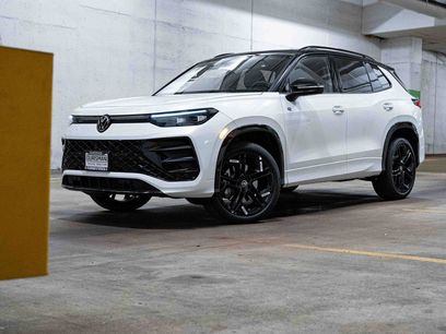 New 2026 Volkswagen Tiguan SE R-Line