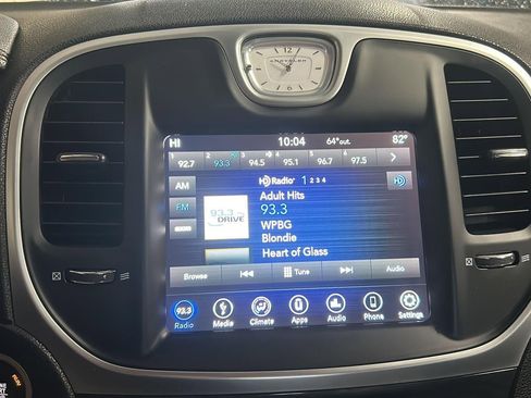 Used 2019 Chrysler 300 Touring w/ Sport Appearance Package AWD/4WD image 21