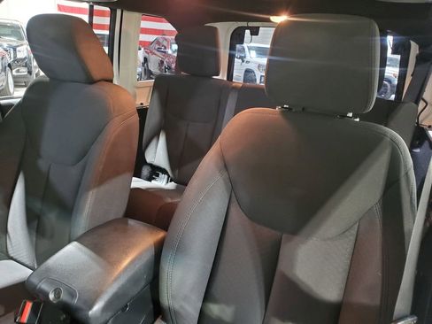 Used 2014 Jeep Wrangler Unlimited Sport w/ Connectivity Group image 38