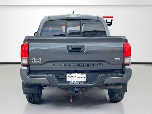 Used 2022 Toyota Tacoma SR image 6