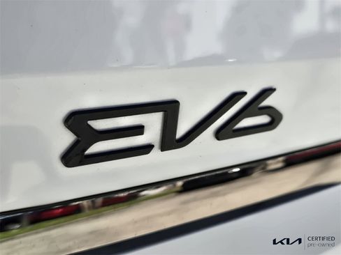 Certified 2023 Kia EV6 GT-Line image 17