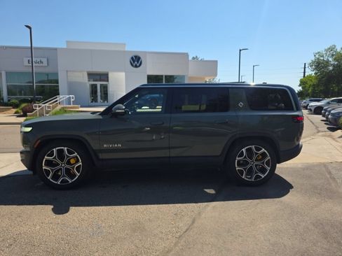 Used 2022 Rivian R1S Launch Edition AWD/4WD image 2