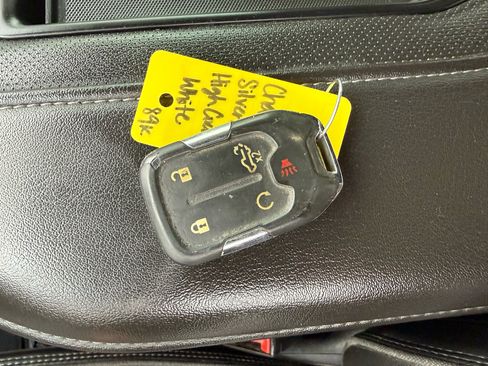 Used 2021 Chevrolet Silverado 2500 High Country image 49