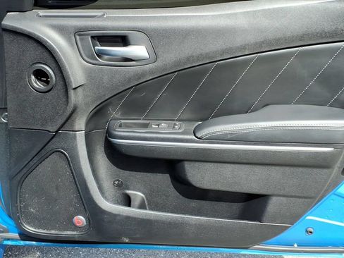 Used 2015 Dodge Charger R/T Scat Pack w/ Technology Group RWD image 14