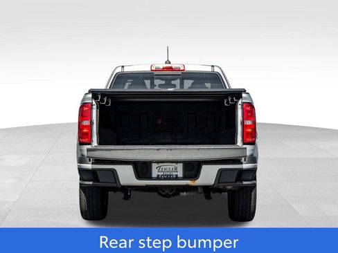Used 2016 Chevrolet Colorado LT w/ LT Convenience Package RWD image 10
