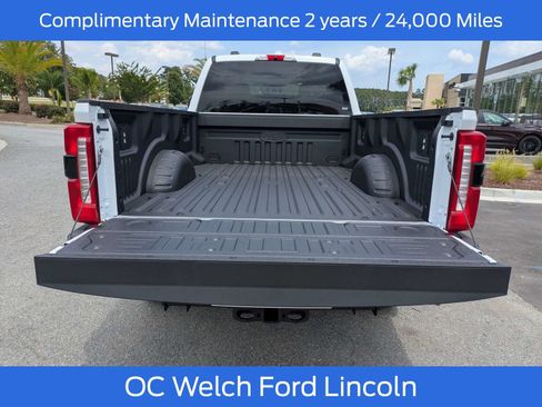 New 2026 Ford F250 XLT w/ XLT Premium Package AWD/4WD image 5