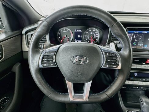 Used 2018 Hyundai Sonata Limited w/ Cargo Package FWD image 11