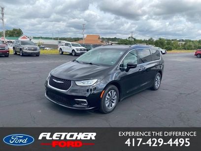 Used 2021 Chrysler Pacifica Touring-L
