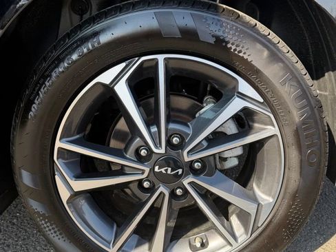 Used 2024 Kia Forte LXS image 15