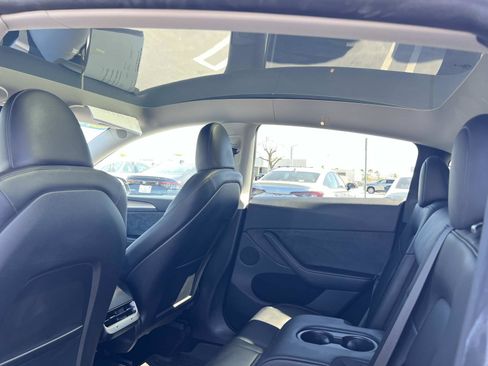 Used 2024 Tesla Model Y Long Range image 22