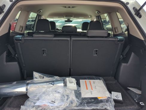 New 2026 Volkswagen Atlas SE image 32