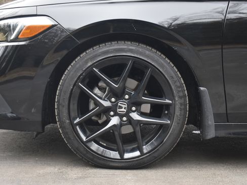 Used 2023 Honda Civic Sport image 11