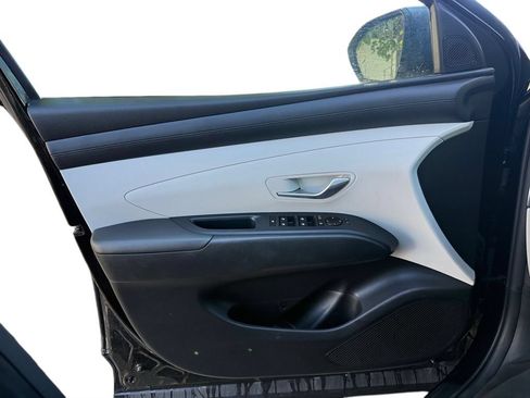 Used 2025 Hyundai Tucson SEL FWD image 17