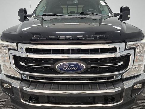 Used 2020 Ford F250 Lariat w/ Lariat Ultimate Package AWD/4WD image 2