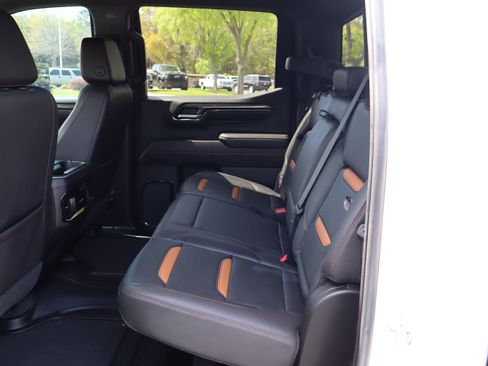 Used 2023 GMC Sierra 1500 AT4 w/ AT4 Premium Package AWD/4WD image 42