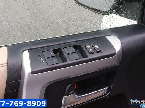 Used 2020 Toyota 4Runner Limited image 9