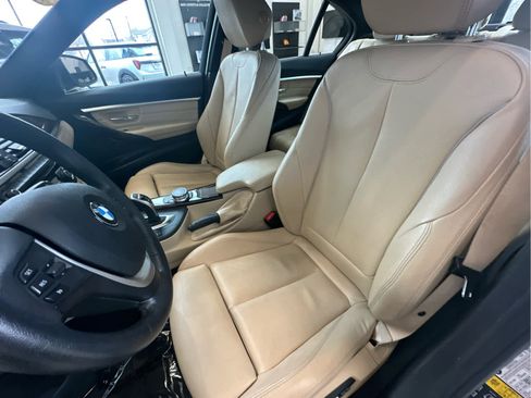 Used 2017 BMW 330i xDrive Sedan image 4