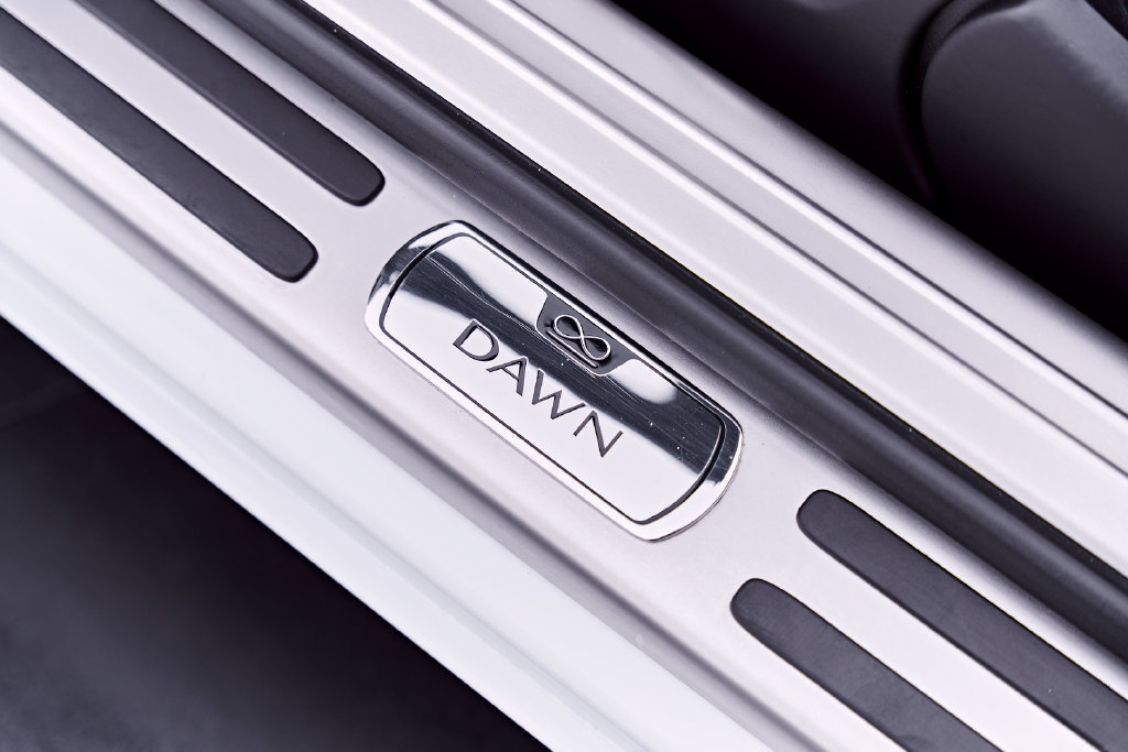 Used 2020 Rolls-Royce Dawn RWD image 51