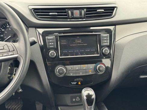 Used 2021 Nissan Rogue Sport S FWD image 13