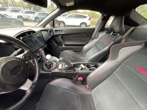 Used 2017 Subaru BRZ Limited RWD image 9