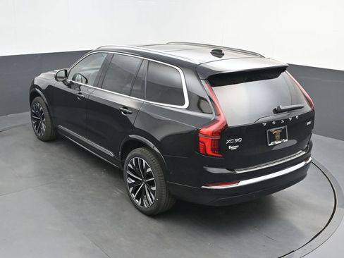 New 2026 Volvo XC90 B5 Plus AWD/4WD image 24