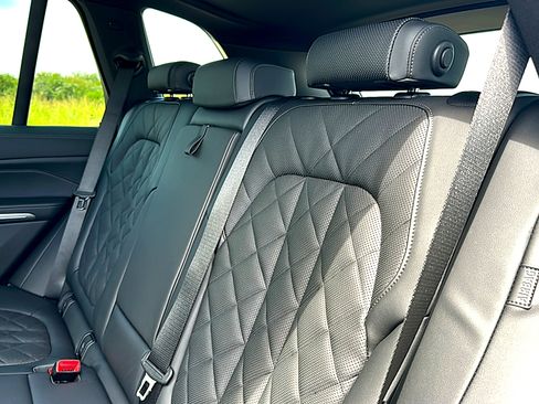 New 2026 BMW X5 sDrive40i w/ M Sport Package RWD image 16