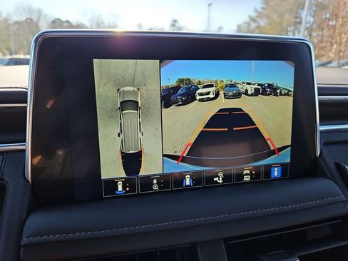 Used 2024 Chevrolet Tahoe Z71 w/ Luxury Package image 19