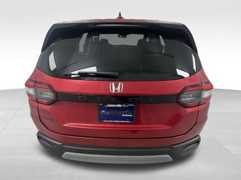 Used 2023 Honda Pilot EX-L image 4