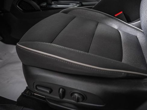 Used 2023 Chevrolet TrailBlazer LT w/ Convenience Package image 34