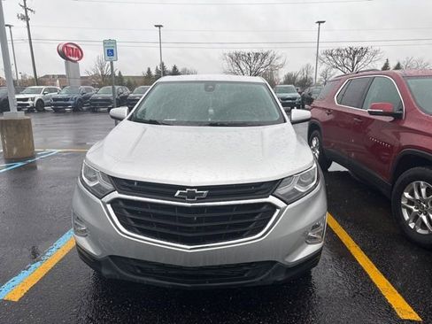 Used 2021 Chevrolet Equinox LT AWD/4WD image 2