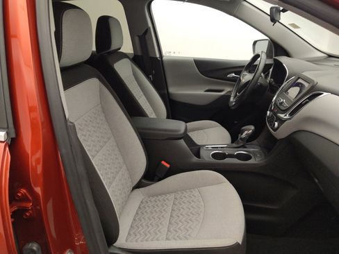 Used 2022 Chevrolet Equinox LT FWD image 21