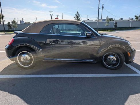 Used 2013 Volkswagen Beetle 2.5 image 10