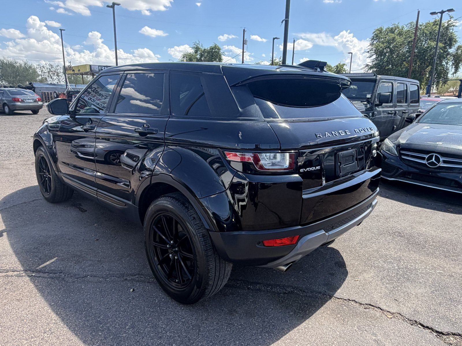 Used 2018 Land Rover Range Rover Evoque SE Premium AWD/4WD image 5