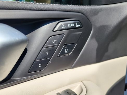 Used 2025 BMW X7 M60i AWD/4WD image 26