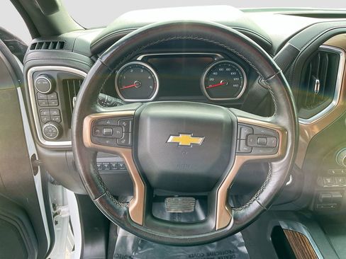 Used 2022 Chevrolet Silverado 3500 High Country w/ Z71 Off-Road Package AWD/4WD image 11