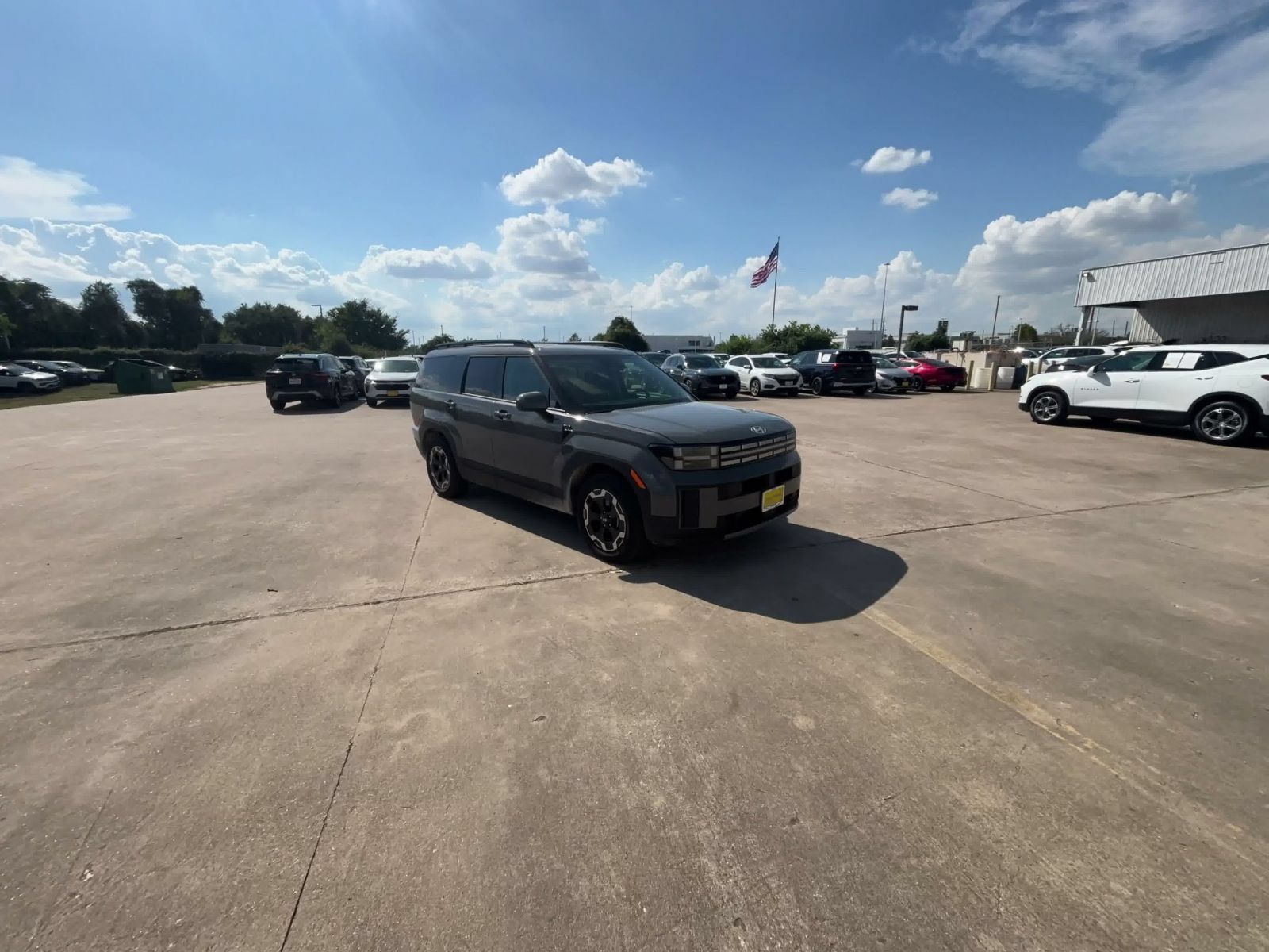 Used 2026 Hyundai Santa Fe SEL FWD image 3